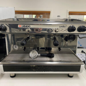 Casadio - Những điều cần biết về thương hiệu đến từ Ý